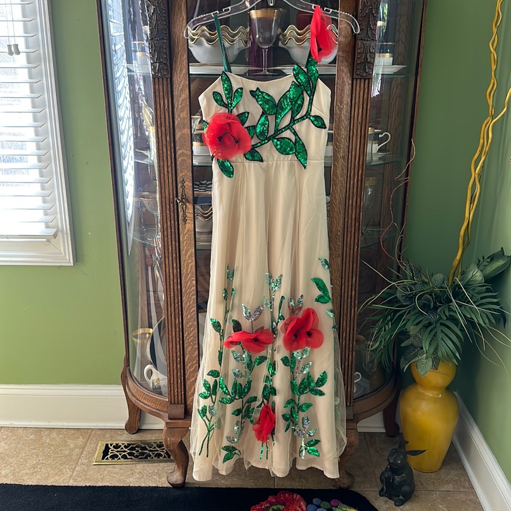 Fun dress with flowers and sequins